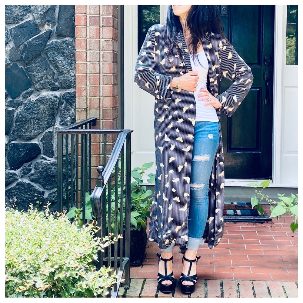 #04 BEAUTIFUL LONG BELTED KIMONO - Picture 3 of 9